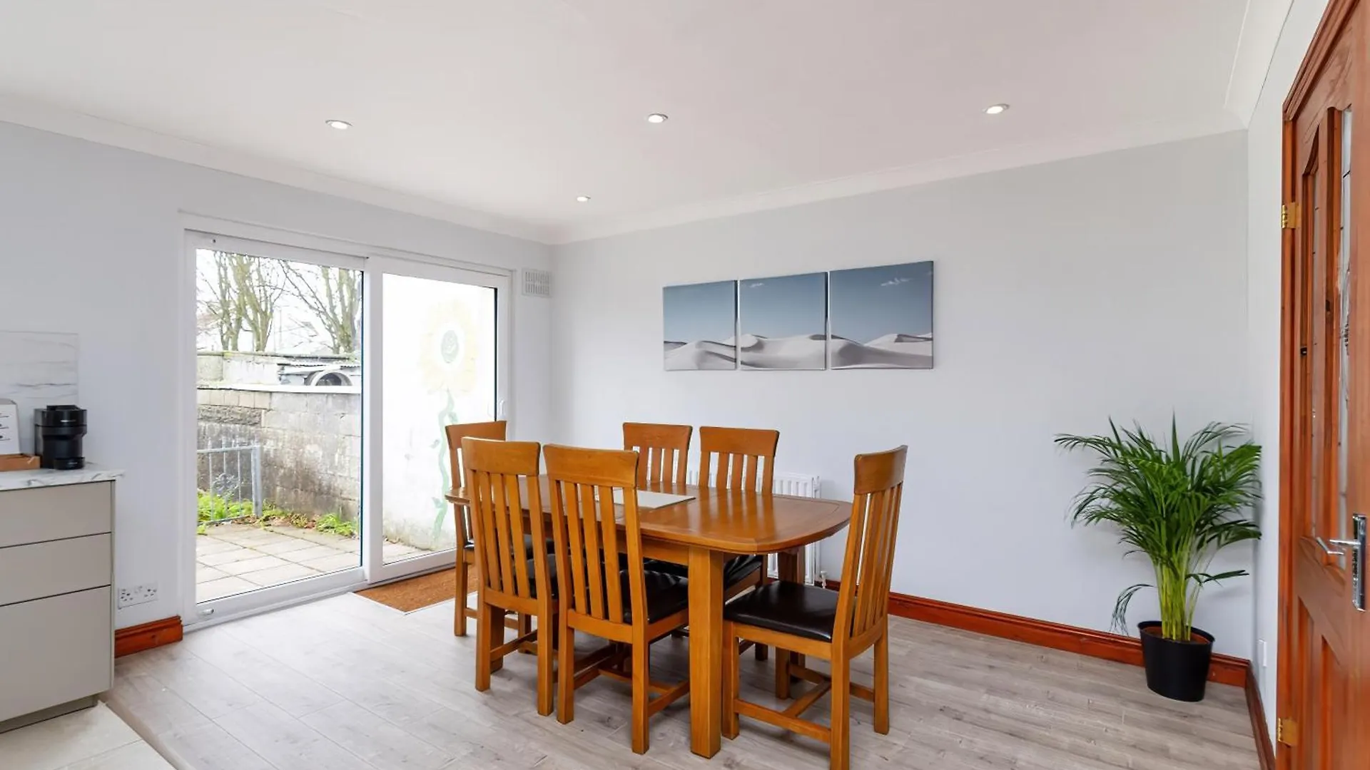 Dublin City Centre Modern 3 Bedroom House 0*,  Irland
