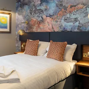 4* Ξενοδοχείο Keavan's Port Hotel,
