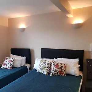 Bed & Breakfast Kgt House, Dublin